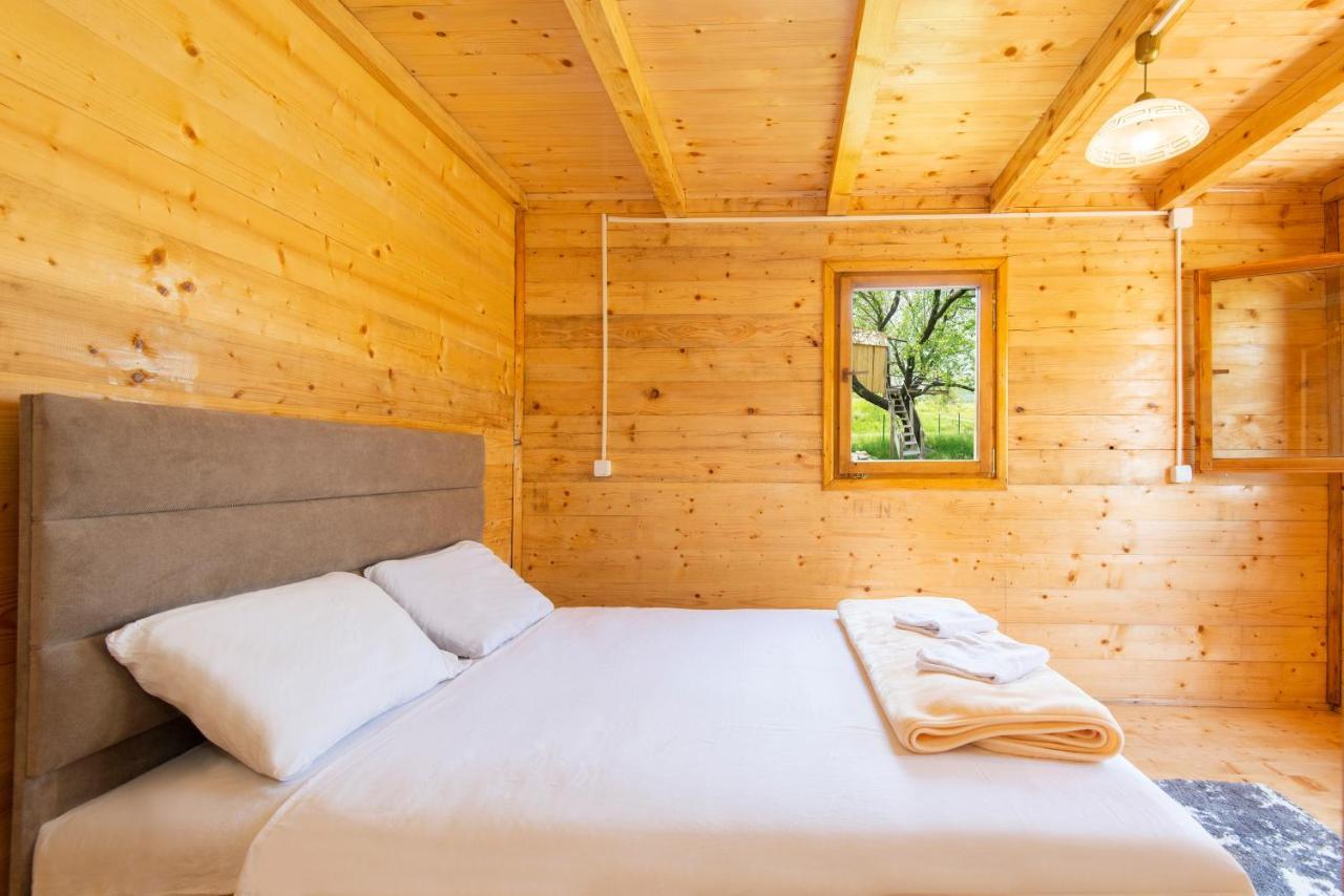 Lovcen mountain cottages Njegusi Extérieur photo
