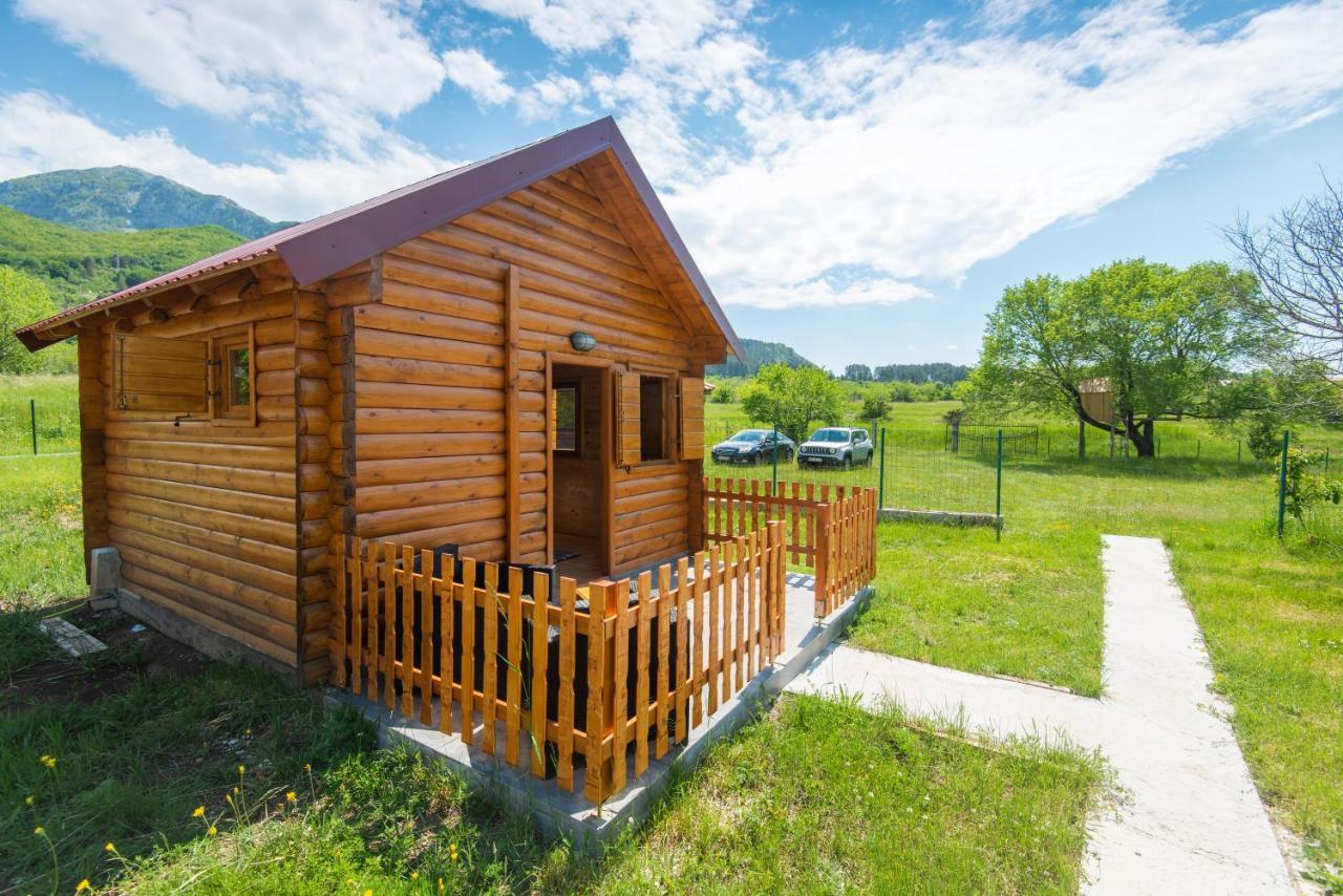 Lovcen mountain cottages Njegusi Extérieur photo