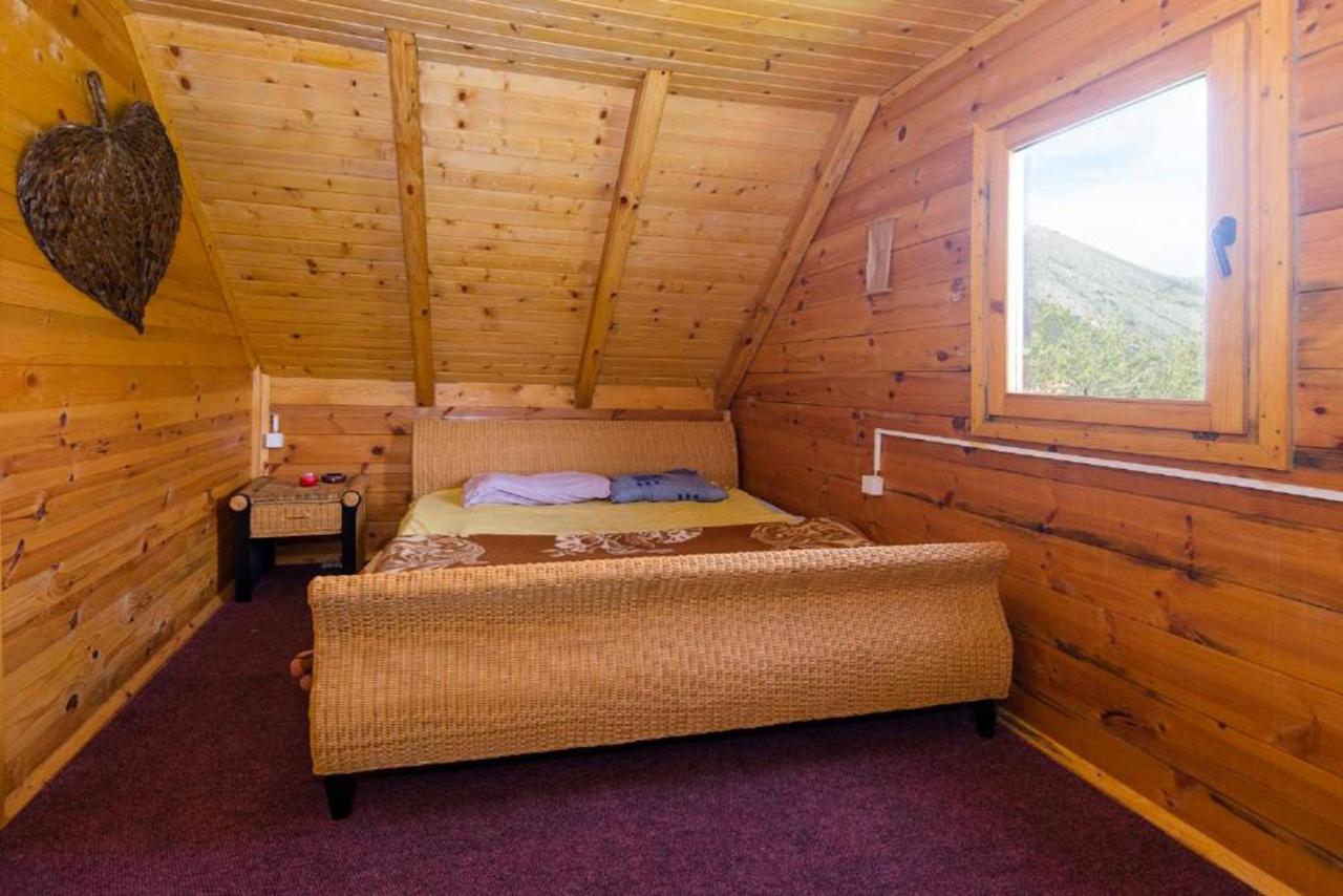 Lovcen mountain cottages Njegusi Extérieur photo